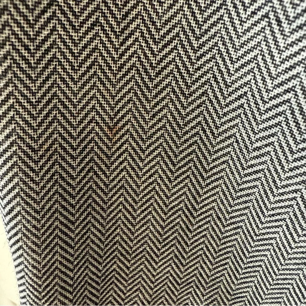 Lafayette 148 Herringbone Wool Blend Lined Pencil Skirt Women’s size 8